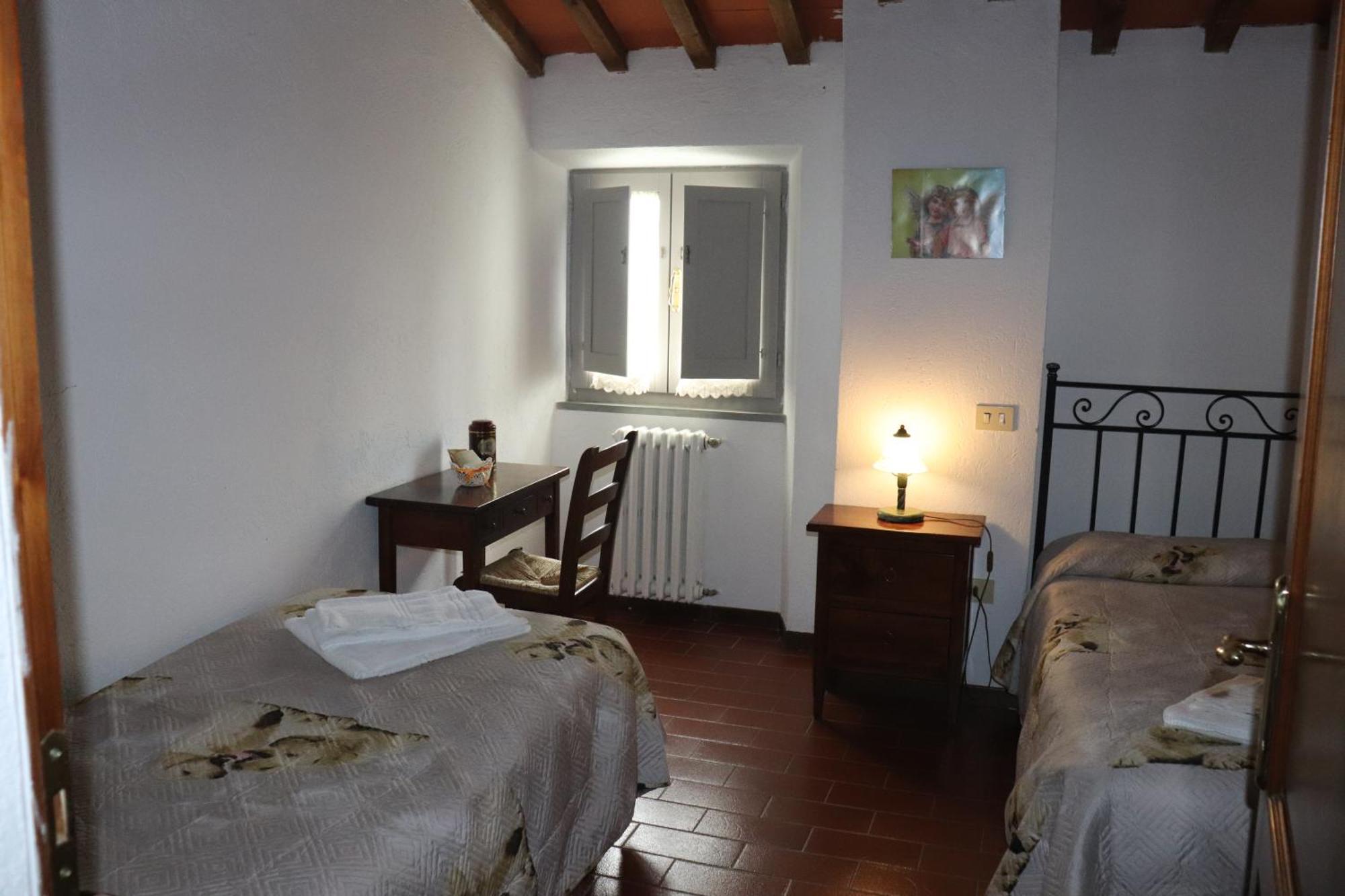 Badia Il Vingone Guest House Citta di Castello Bagian luar foto