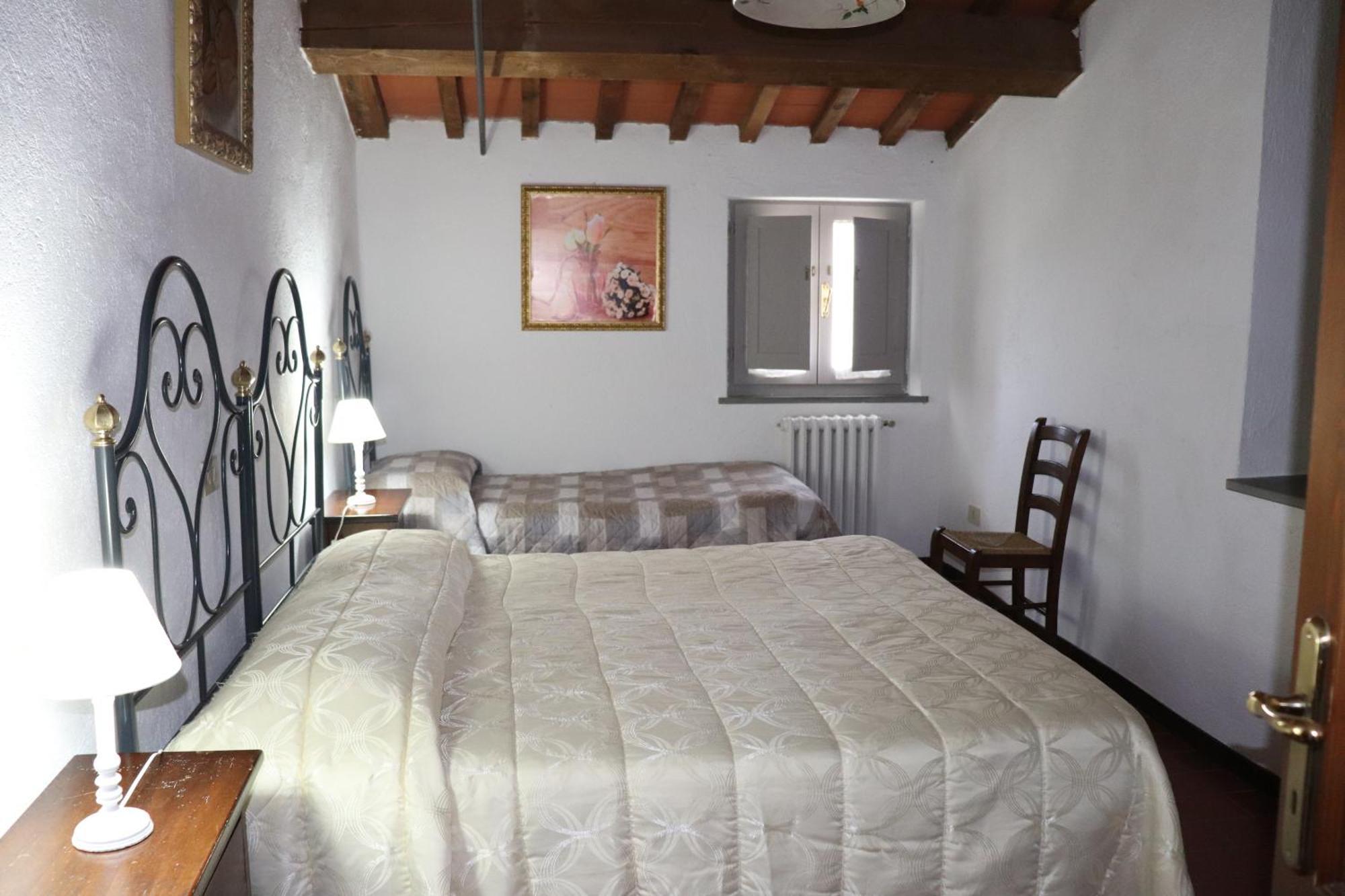 Badia Il Vingone Guest House Citta di Castello Bagian luar foto