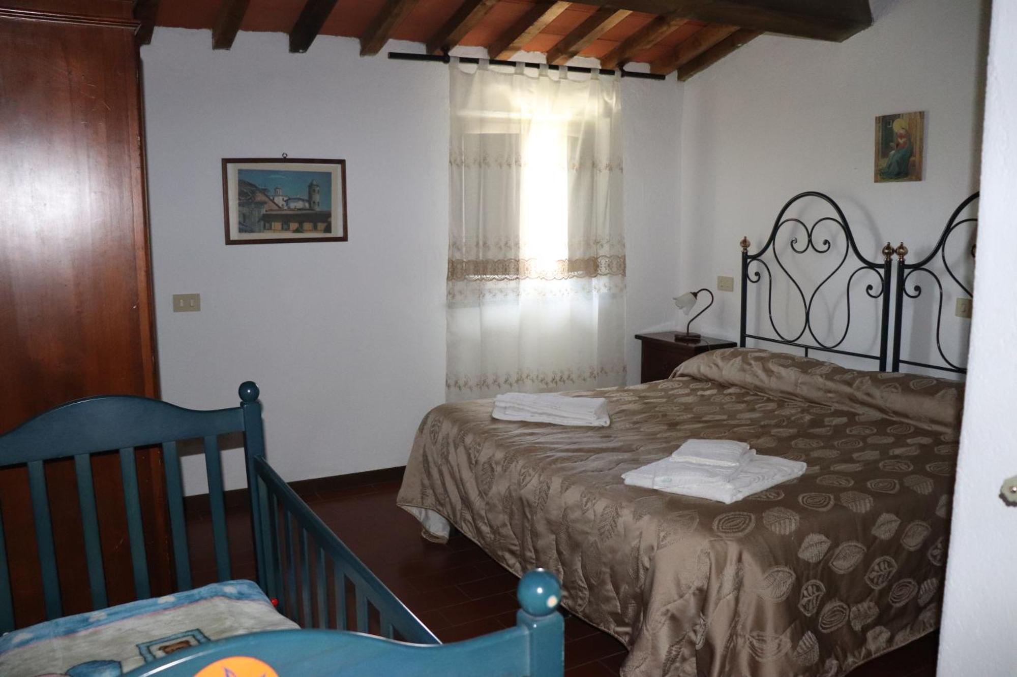 Badia Il Vingone Guest House Citta di Castello Bagian luar foto