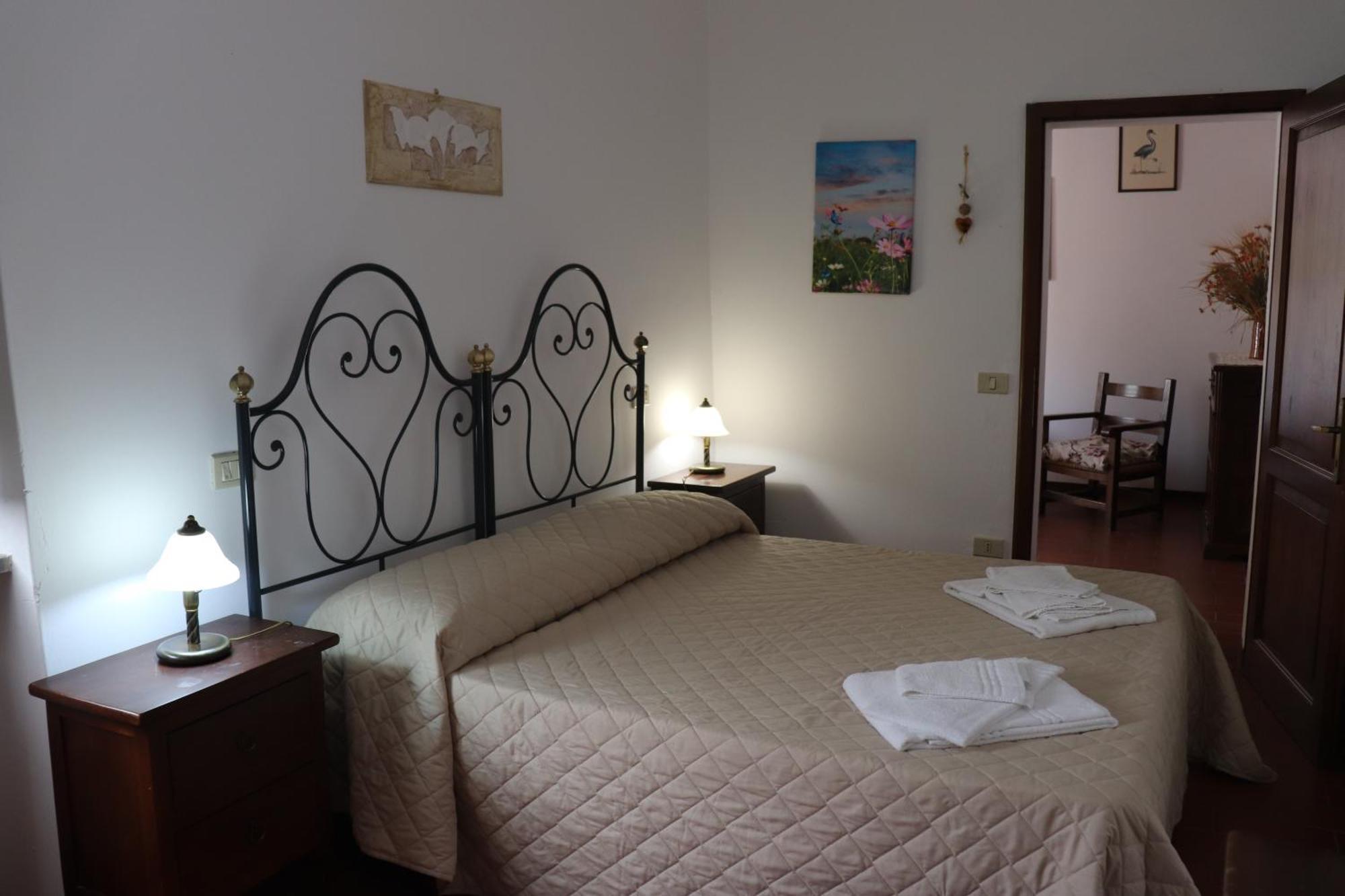 Badia Il Vingone Guest House Citta di Castello Bagian luar foto