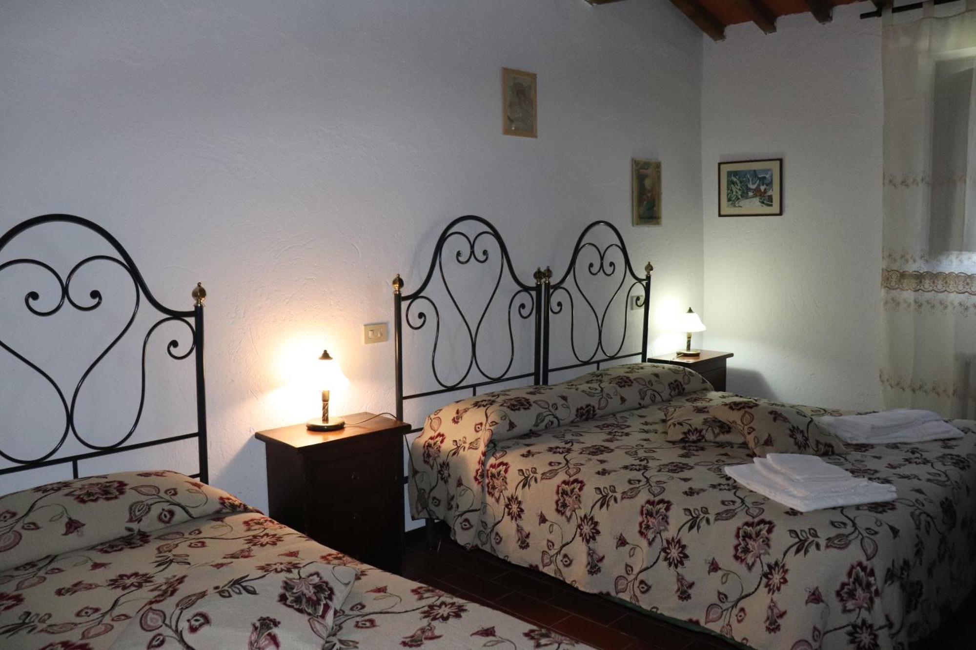 Badia Il Vingone Guest House Citta di Castello Bagian luar foto